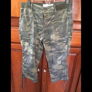 Camp crop pants 👖